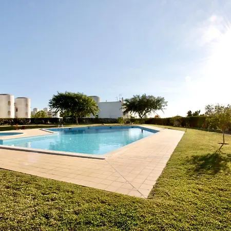 Sd - With Pool And Garden Apartment *