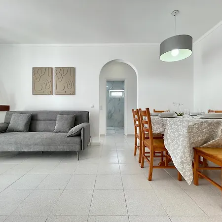 Sd - With Pool And Garden Apartment *