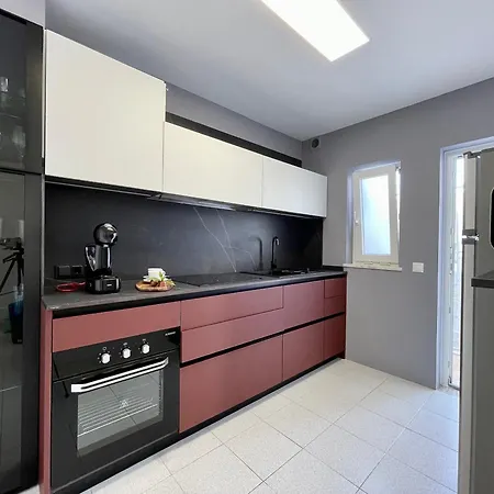Sd - With Pool And Garden شقة *